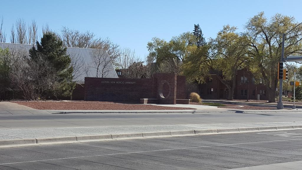 Sands Motel Portales Экстерьер фото